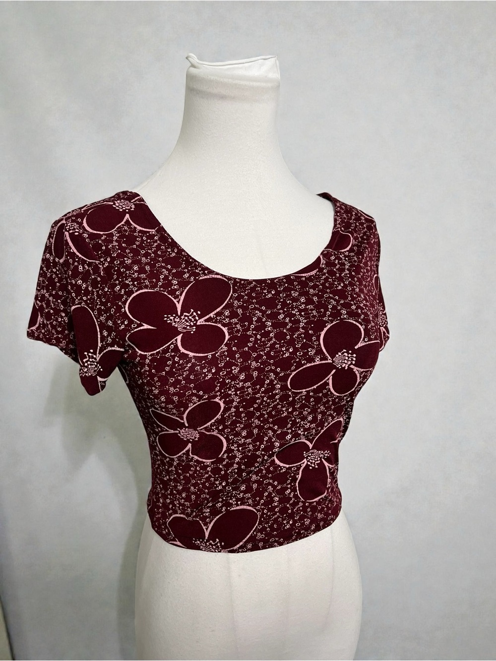 Vintage 90s Y2K Burgundy Floral Baby Tee Fairycore Cottagecore Top
